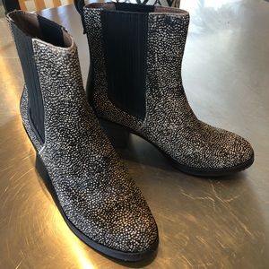 💥UGG💥 Camden Exotic Chelsea Boot